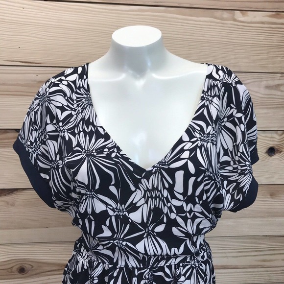 Postmark Anthropologie Dress Small Black Beige Floral Knee Length Blouson B16 - Picture 2 of 8